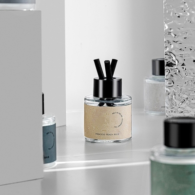 عبوة زجاجية للعلاج بالروائح 50 مل معطر هواء للسيارة مع حصيرة من السيليكون غير قابلة للانزلاق