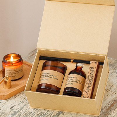 AROMA HOME مجموعة هدايا فاخرة مخصصة خاصة للعلاج العطري بشمع الصويا شموع معطرة من القصب مع لوح خشبي M