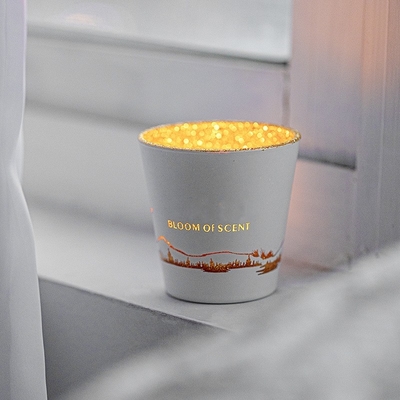 أخضر أبيض مجوف خارج صورة ظلية كأس جرة جرة شمع الصويا شموع معطرة