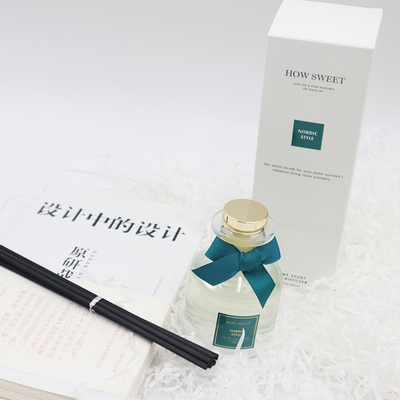 Aroma Reed Diffuser 126ml مجموعة هدايا فاخرة مع شريط أخضر وعلامة مخصصة