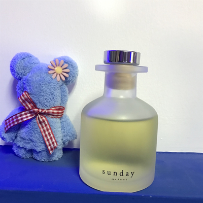 معطر Aroma Reed Diffuser 126 مل مجموعة هدايا فاخرة برائحة اللافندر مع غطاء فضي
