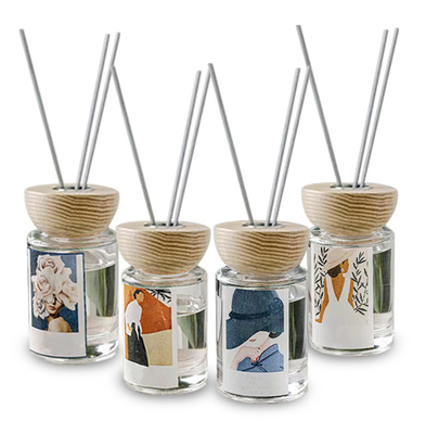 مجموعة هدايا ملونة مخصصة 120 مل عطر فاخر مع علبة CMYK Aroma Reed Diffuser