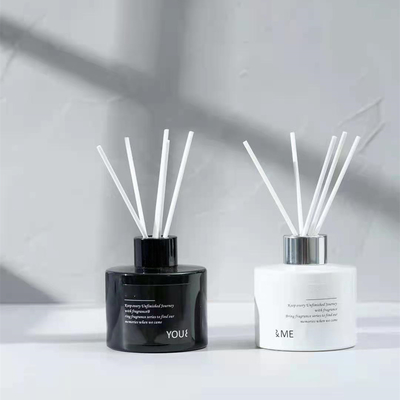 طقم ناشر عطري أسود وأبيض مخصص بملح البحر التين 150 مل × 2